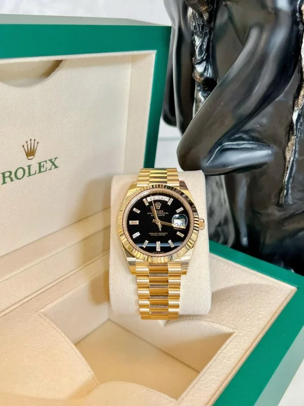 Rolex Day-Date 40mm Yellow Gold Onyx Baguette 228238-0059 New 2023