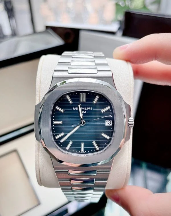 Đ&aacute;nh gi&aacute;&nbsp;Patek Philippe Nautilus 5711/1A-010