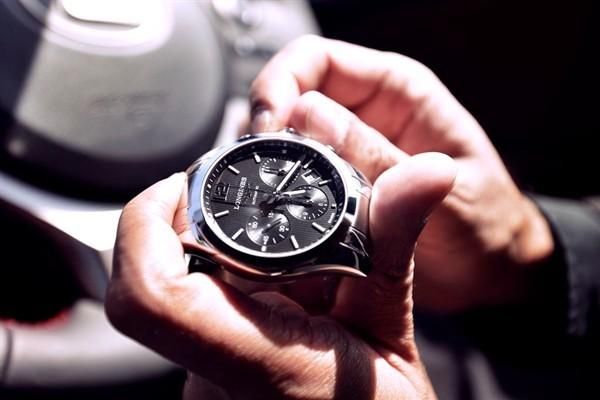 C&aacute;ch chỉnh đồng hồ 3 kim 1 n&uacute;t của nhiều thương hiệu kh&aacute;c nhau