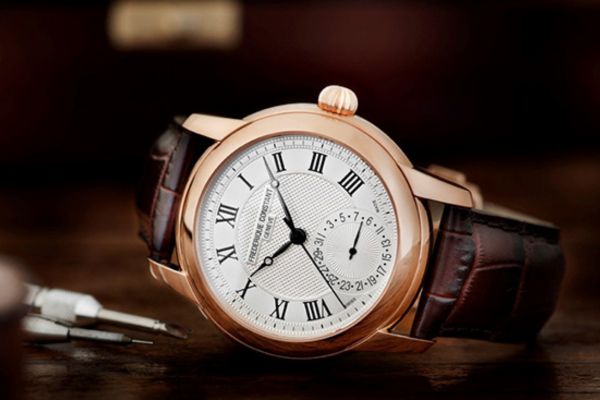 Đ&ocirc;i n&eacute;t về đồng hồ Automatic