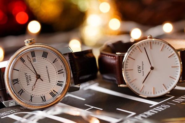 Đồng hồ Automatic kh&ocirc;ng ch&iacute;nh x&aacute;c như đồng hồ Quartz (pin)
