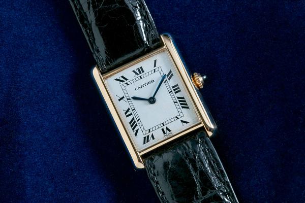 Đồng hồ Cartier của nước n&agrave;o?