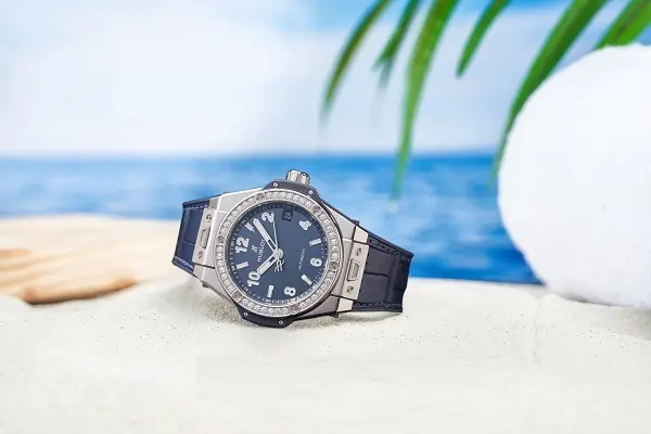 Tuổi của đồng hồ Hublot