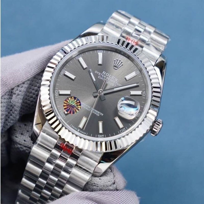 đồng hồ Rolex gi&aacute; rẻ 