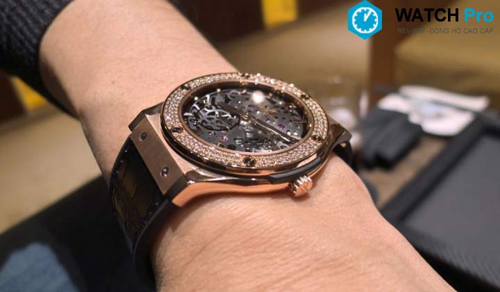 Hublot Classic Fusion Ultrathin Skeleton