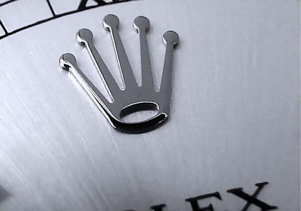 biểu tượng logo tr&ecirc;n đồng hồ rolex ch&iacute;nh h&atilde;ng