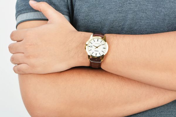 CASIO 41.5 mm MTP-V004GL-9AUDF